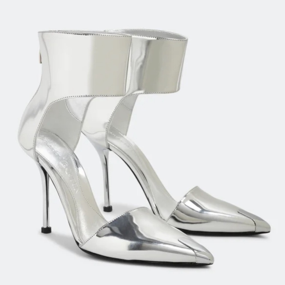 🆕 Alexander McQueen Harness Punk 105mm Stiletto Pumps in Metallic Silver 39.5